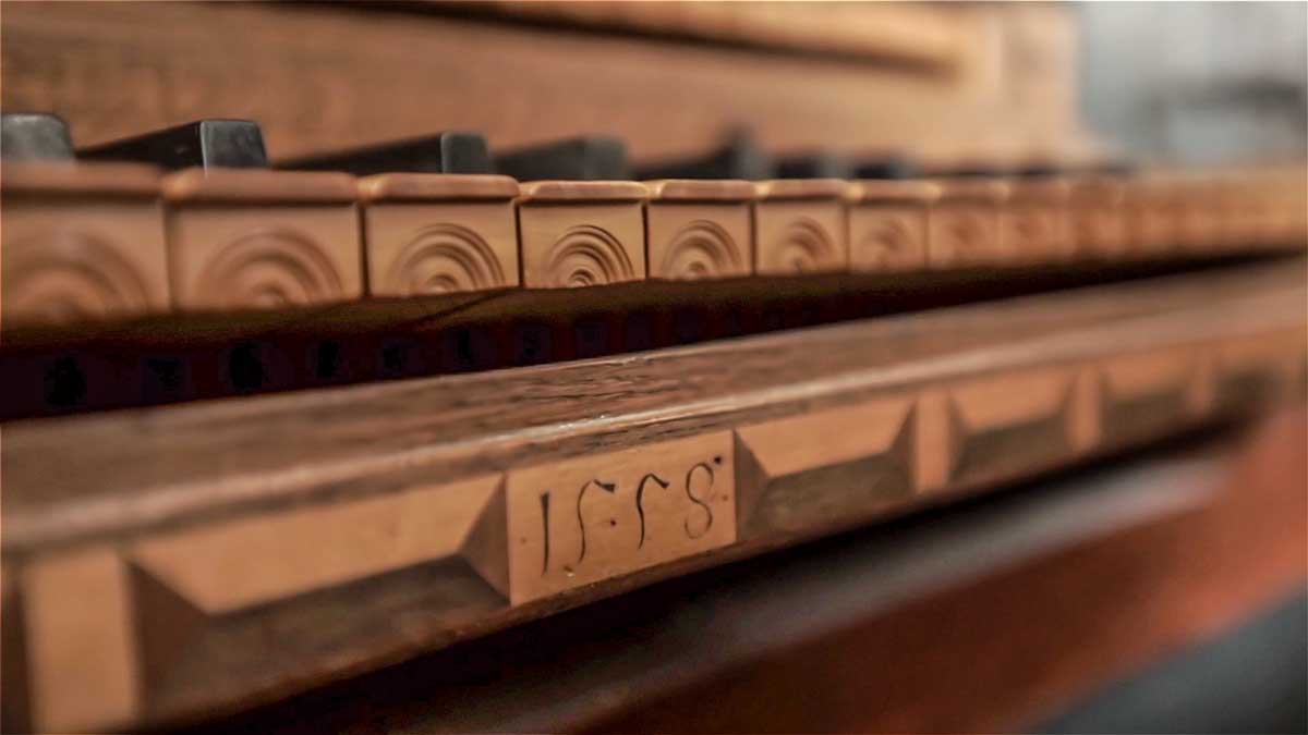 ebertorgel_masterstandbild001_klaviatur1200px